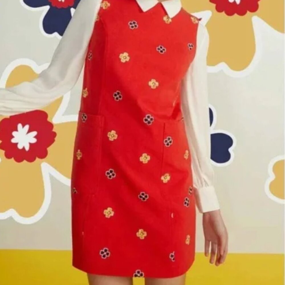 Red Floral Embroidered ModCloth Shift Dress Cotton Blend Pockets  M